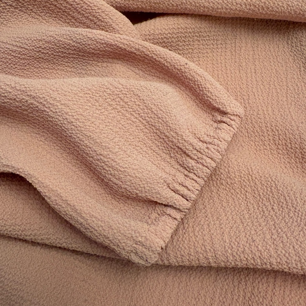 Elegant Pink Women's Top women’s small - Picture 6 of 6